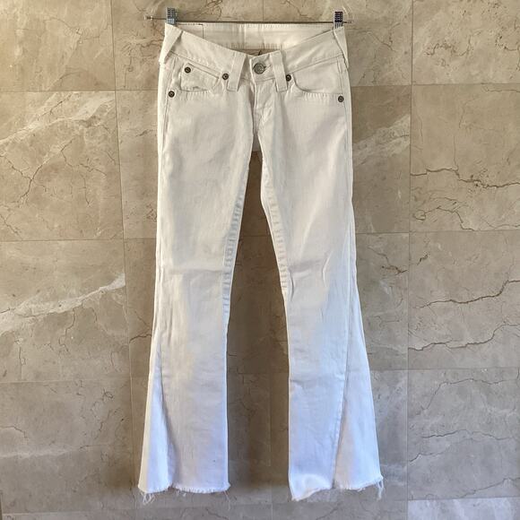 True Religion Joey Jeans 27 White Y2K Flare Low Rise Tonal Stitch Twisted Seams - Picture 6 of 12